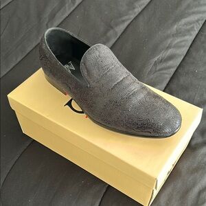 Men's Black Textured Loafers